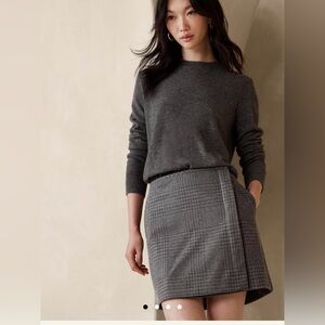 NWT Banana Republic Grey Plaid Wrap Mini Skirt